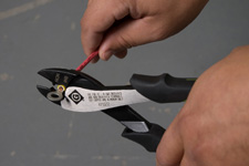Greenlee’s New Tool Crimps both Insulated and Un-insulated Terminals